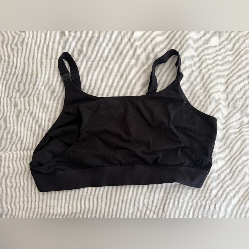 Momcozy Black Hands-Free Pumping and Nursing Bra